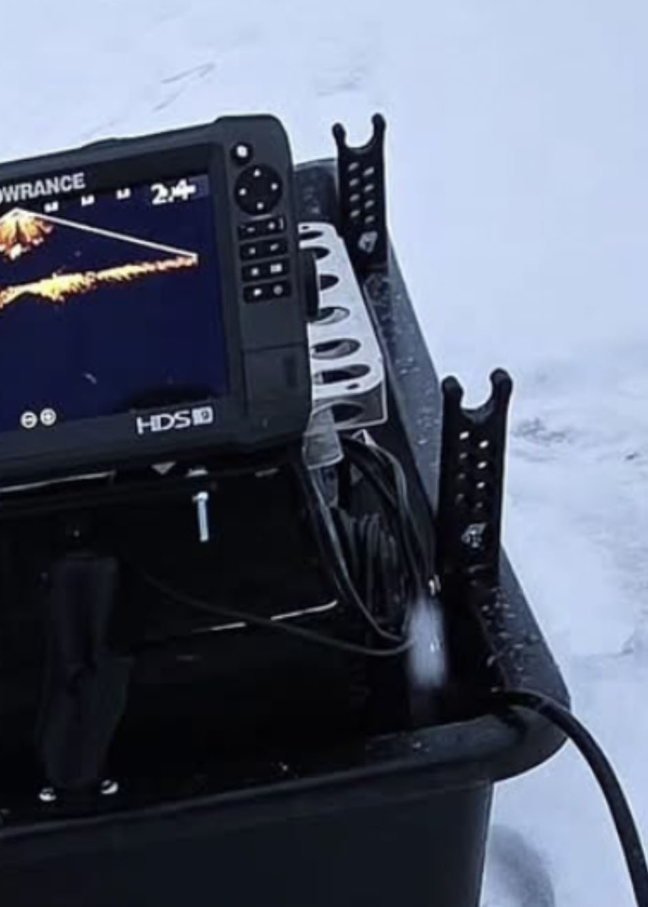 PERCHEET Pilkkianturitelineen kiinnikkeet ahkioon