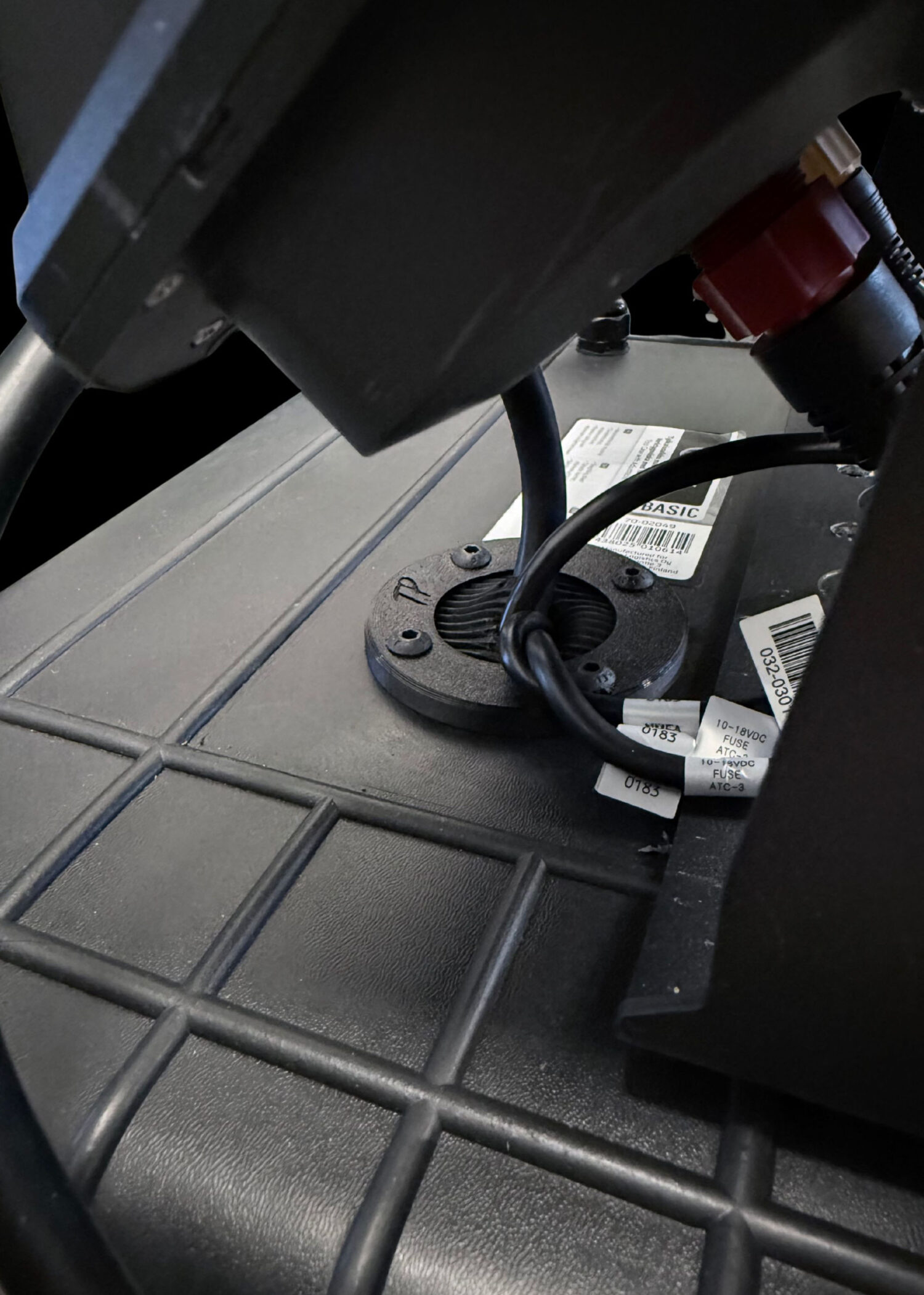 PERCHEET Kaapeliläpivienti 7cm