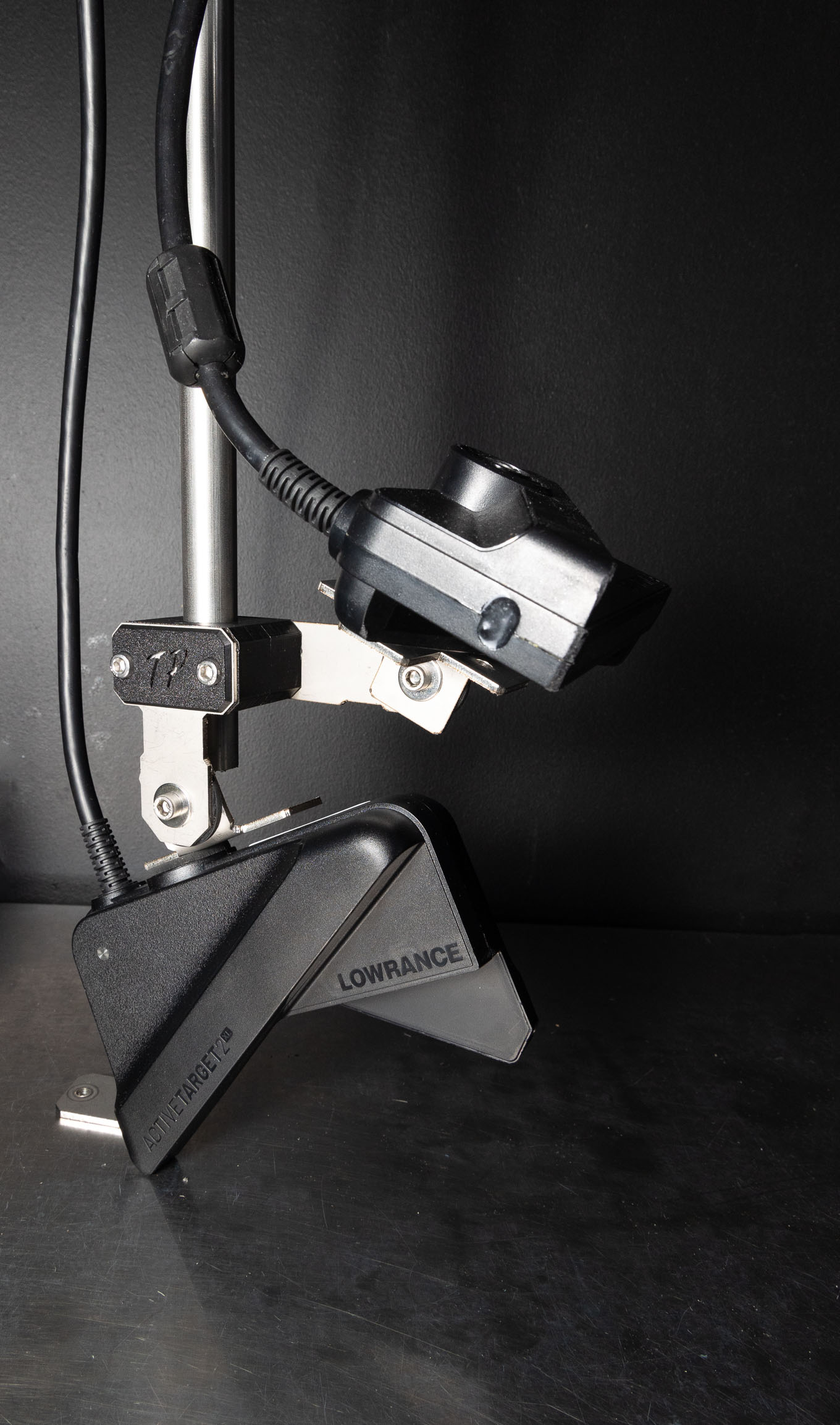 PERCHEET Anturikiinnike kahdelle AT 2 XL anturille.